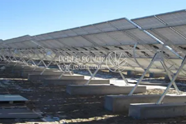 Montare solară reglabilă